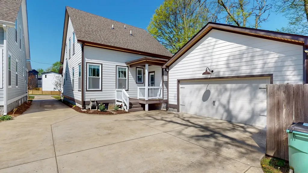 524B E Bend Drive Nashville TN 37209