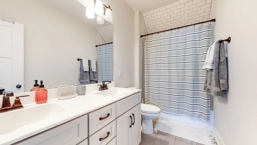 524B E Bend Drive Nashville TN 37209