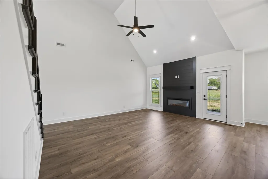 4992 Royal View Way Clarksville TN 37040