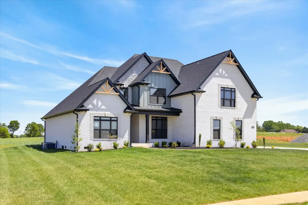 4992 Royal View Way Clarksville TN 37040