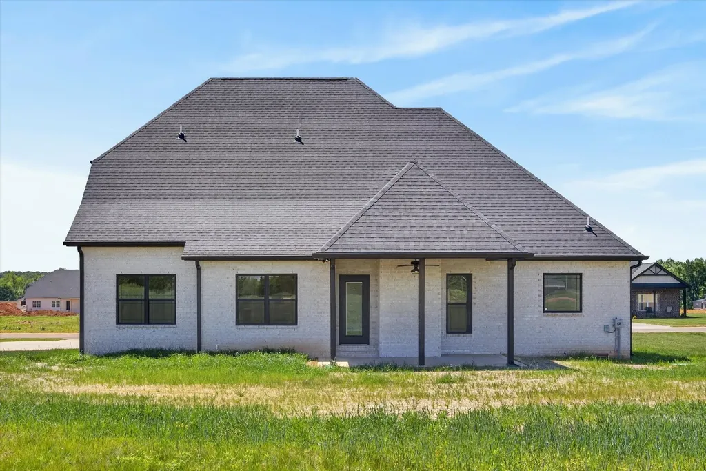 4992 Royal View Way Clarksville TN 37040