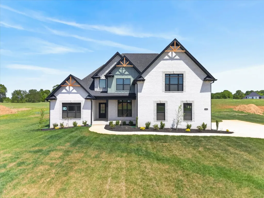 4992 Royal View Way Clarksville TN 37040