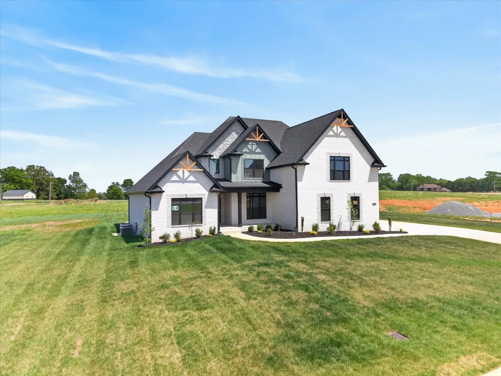 4992 Royal View Way Clarksville TN 37040