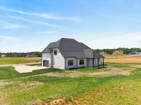 4992 Royal View Way Clarksville TN 37040