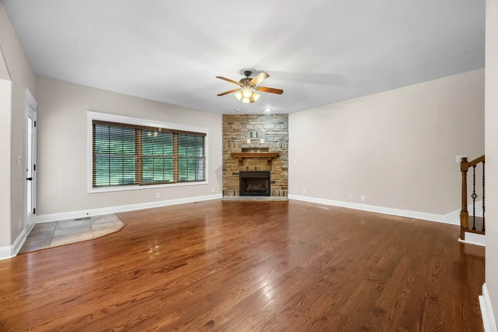 1789 Double R Boulevard Clarksville TN 37042