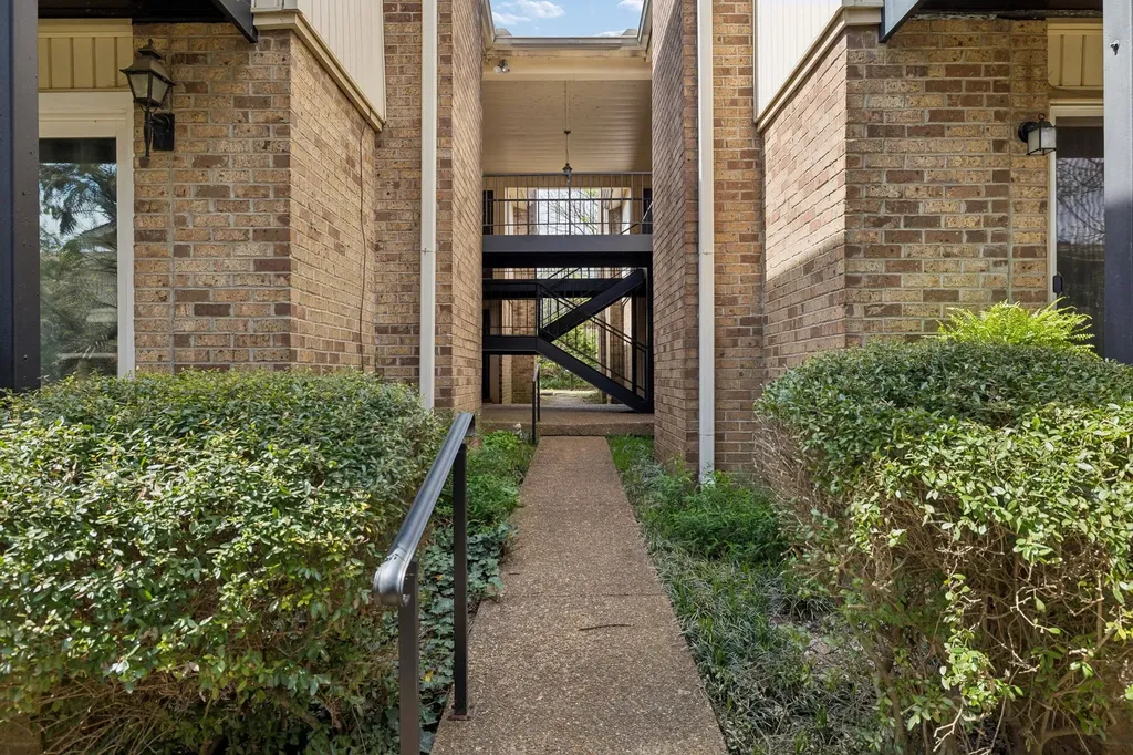 2116 Hobbs Road Nashville TN 37215