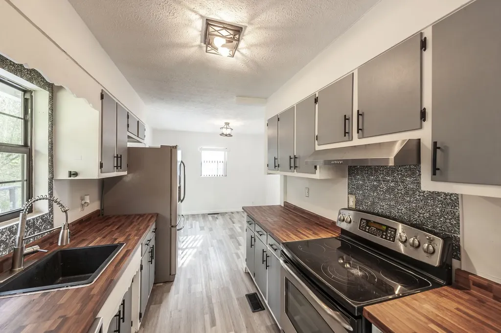 3365 Pleasant Valley Road Hartsville TN 37074