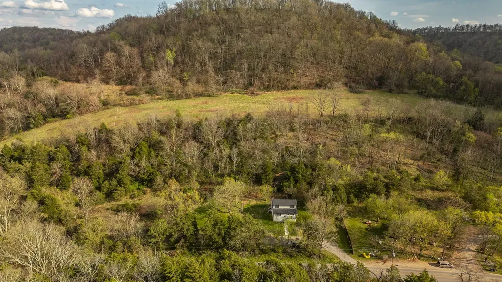 3365 Pleasant Valley Road Hartsville TN 37074