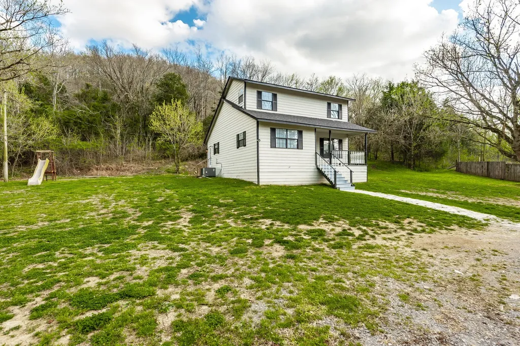 3365 Pleasant Valley Road Hartsville TN 37074