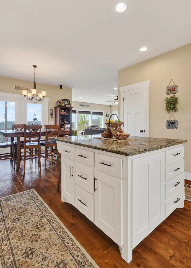 195 Coventry Way Smithville TN 37166