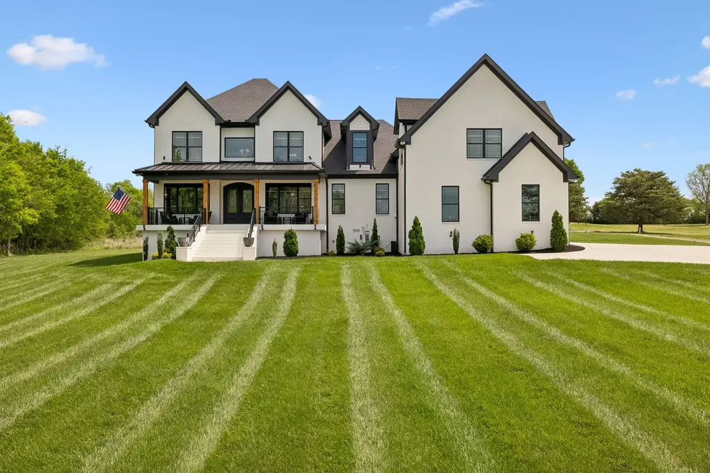 4223 Ironwood Drive Greenbrier TN 37073