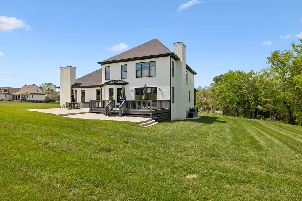 4223 Ironwood Drive Greenbrier TN 37073
