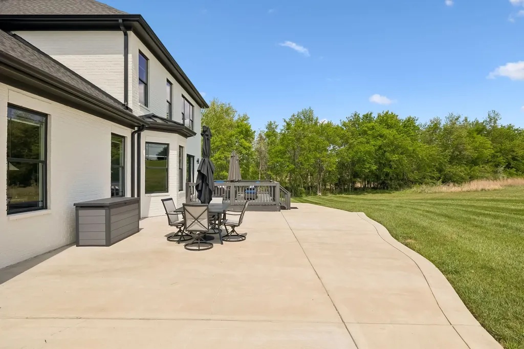 4223 Ironwood Drive Greenbrier TN 37073