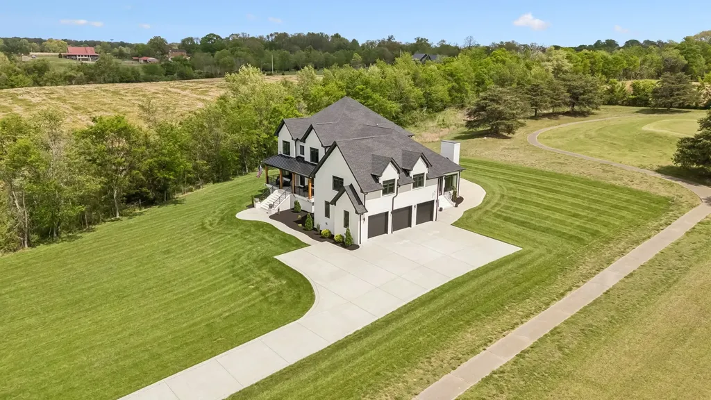 4223 Ironwood Drive Greenbrier TN 37073