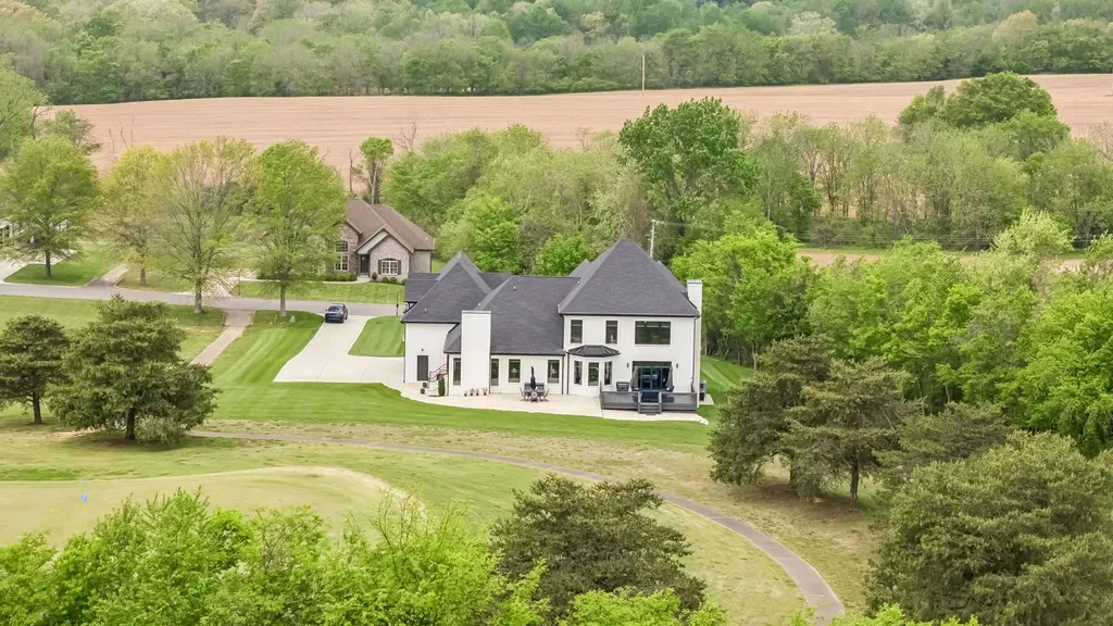 4223 Ironwood Drive Greenbrier TN 37073