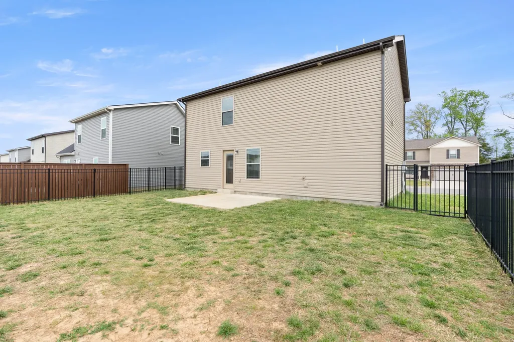 2330 Red Barn Road Christiana TN 37037