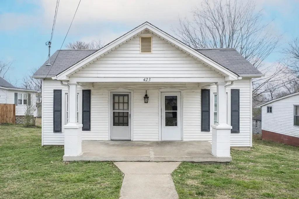423 Mooresville Pike Columbia TN 38401