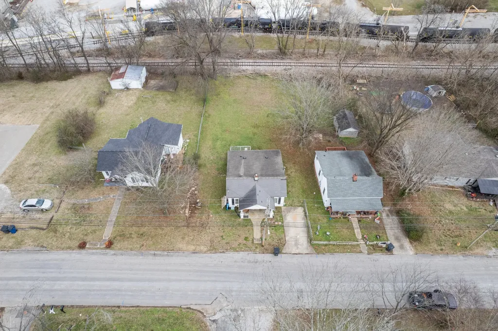423 Mooresville Pike Columbia TN 38401