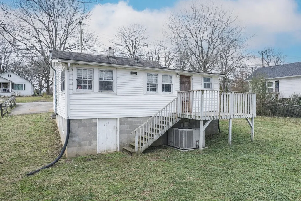 423 Mooresville Pike Columbia TN 38401