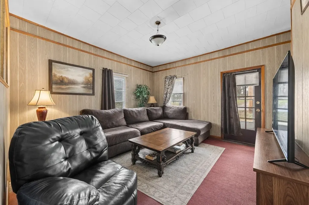 423 Mooresville Pike Columbia TN 38401
