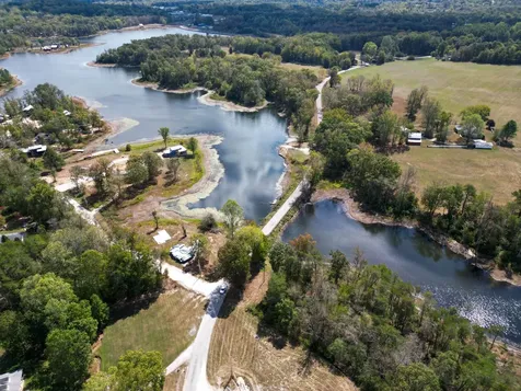 24 Dwellings Drive Tracy City TN 37387