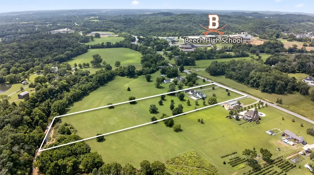 2236 New Hope Road Hendersonville TN 37075