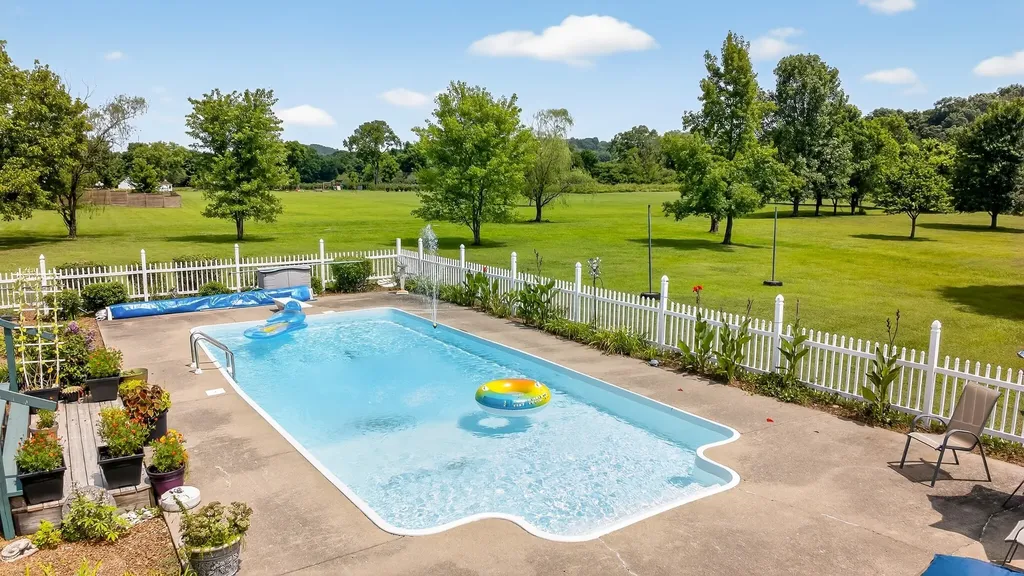 2236 New Hope Road Hendersonville TN 37075
