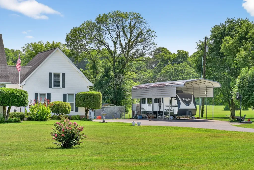2236 New Hope Road Hendersonville TN 37075