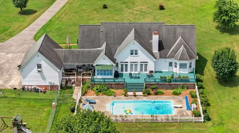 2236 New Hope Road Hendersonville TN 37075