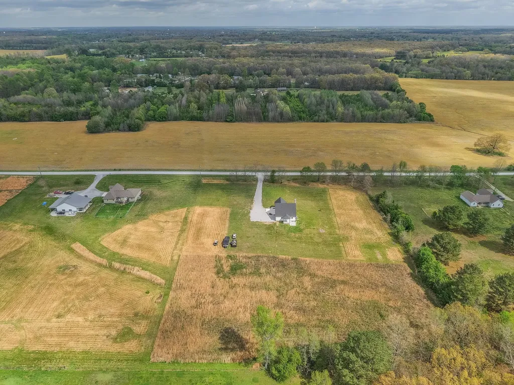 210 Deer Creek Lane Tullahoma TN 37388