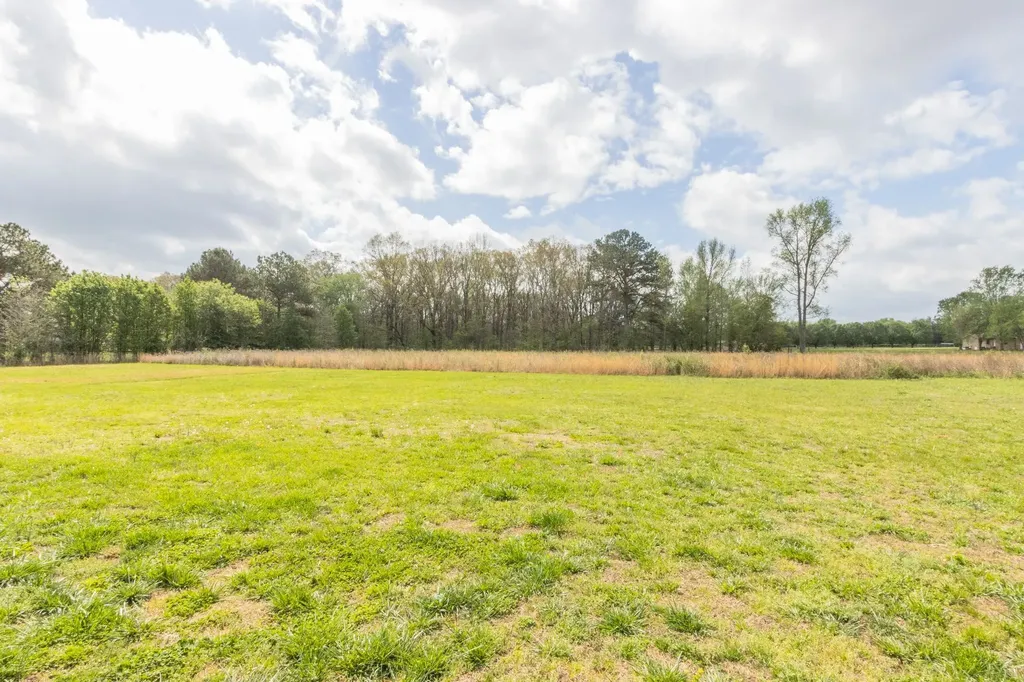 210 Deer Creek Lane Tullahoma TN 37388