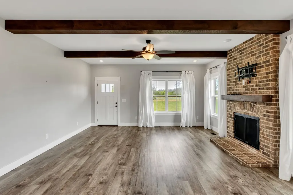 210 Deer Creek Lane Tullahoma TN 37388