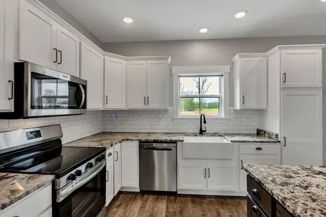 210 Deer Creek Lane Tullahoma TN 37388