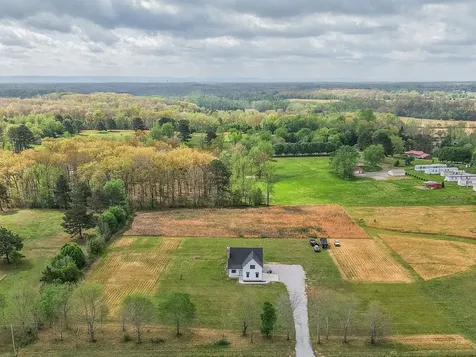210 Deer Creek Lane Tullahoma TN 37388