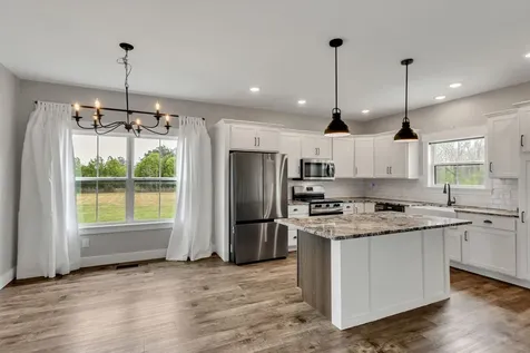 210 Deer Creek Lane Tullahoma TN 37388
