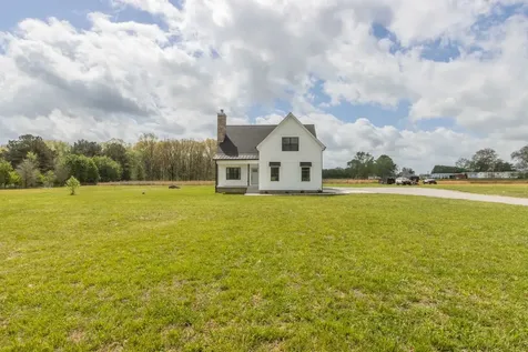 210 Deer Creek Lane Tullahoma TN 37388