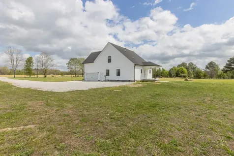 210 Deer Creek Lane Tullahoma TN 37388