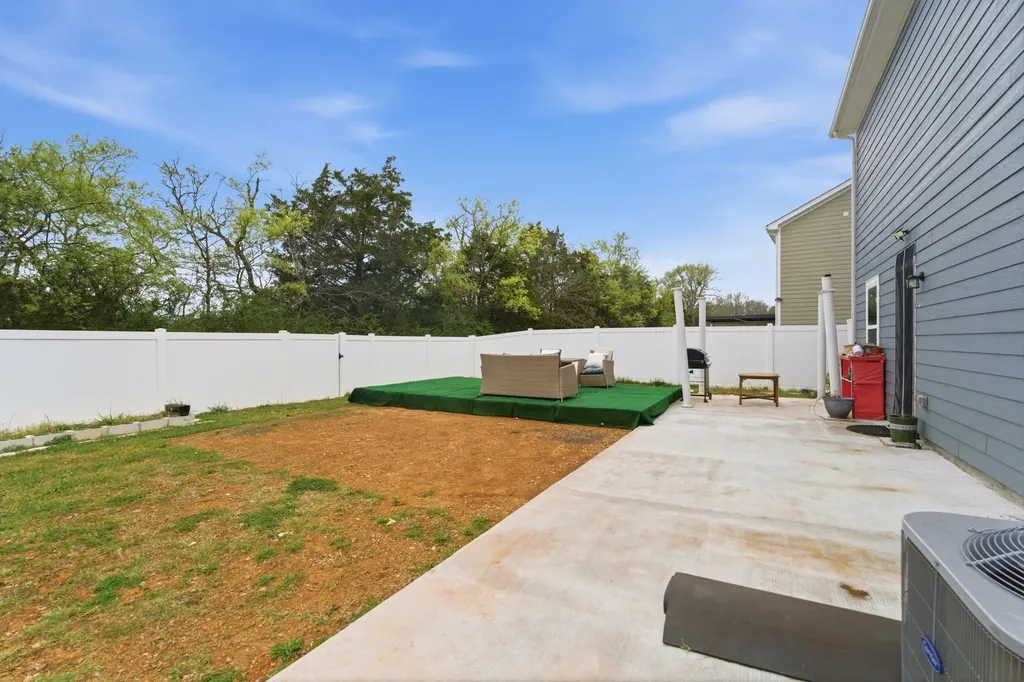2210 Cancellara Court Murfreesboro TN 37127