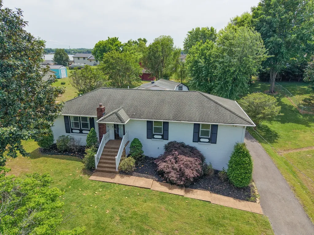 108 Maureen Drive Hendersonville TN 37075