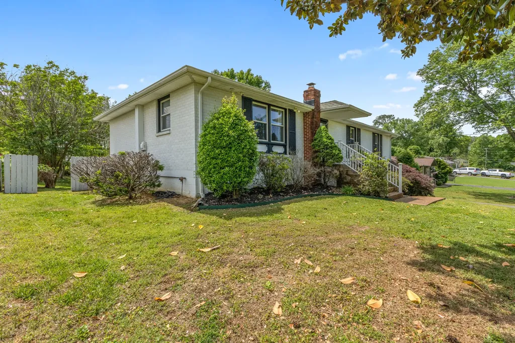 108 Maureen Drive Hendersonville TN 37075