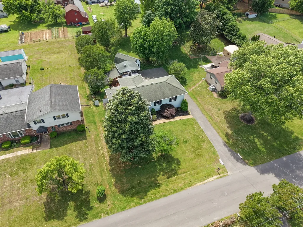108 Maureen Drive Hendersonville TN 37075