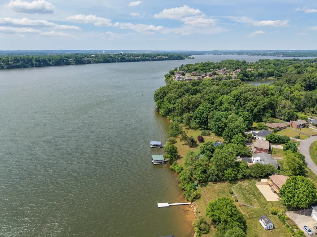 108 Maureen Drive Hendersonville TN 37075