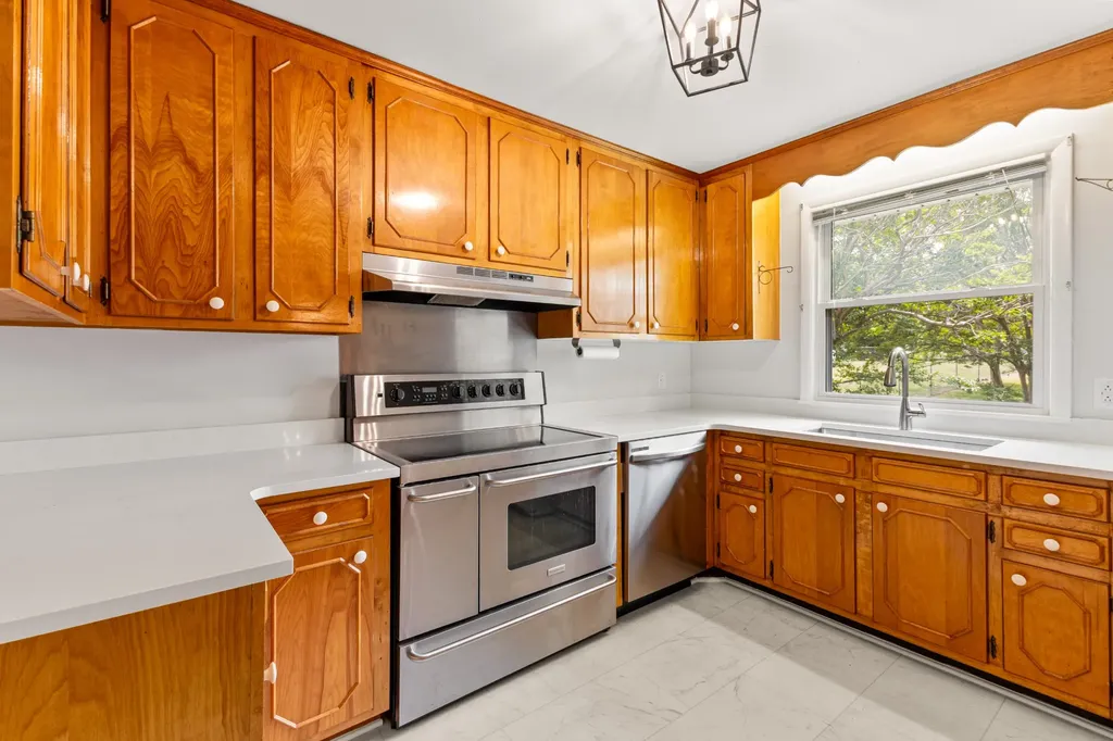 108 Maureen Drive Hendersonville TN 37075
