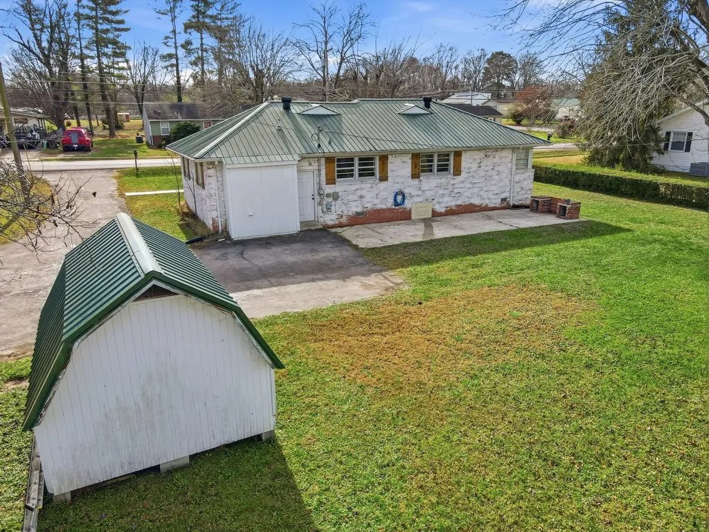 812 Bel Aire Drive Tullahoma TN 37388
