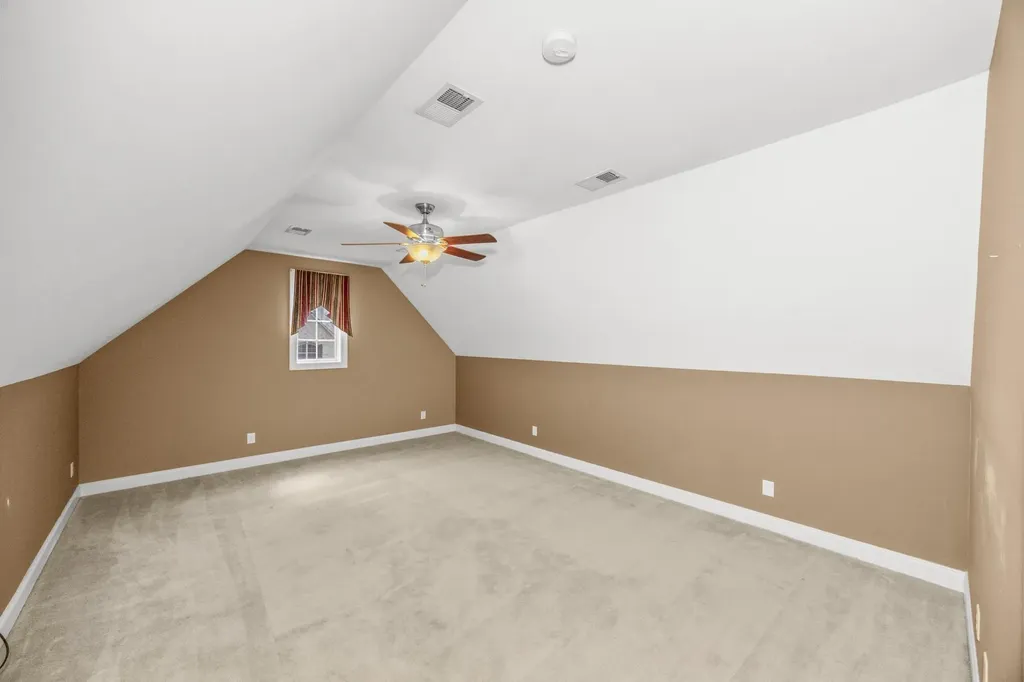 113 Nogs Garden Gallatin TN 37066