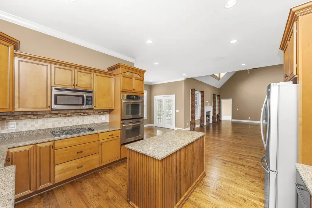 113 Nogs Garden Gallatin TN 37066