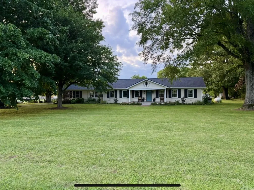 1836 Rock Springs Midland Road Christiana TN 37037
