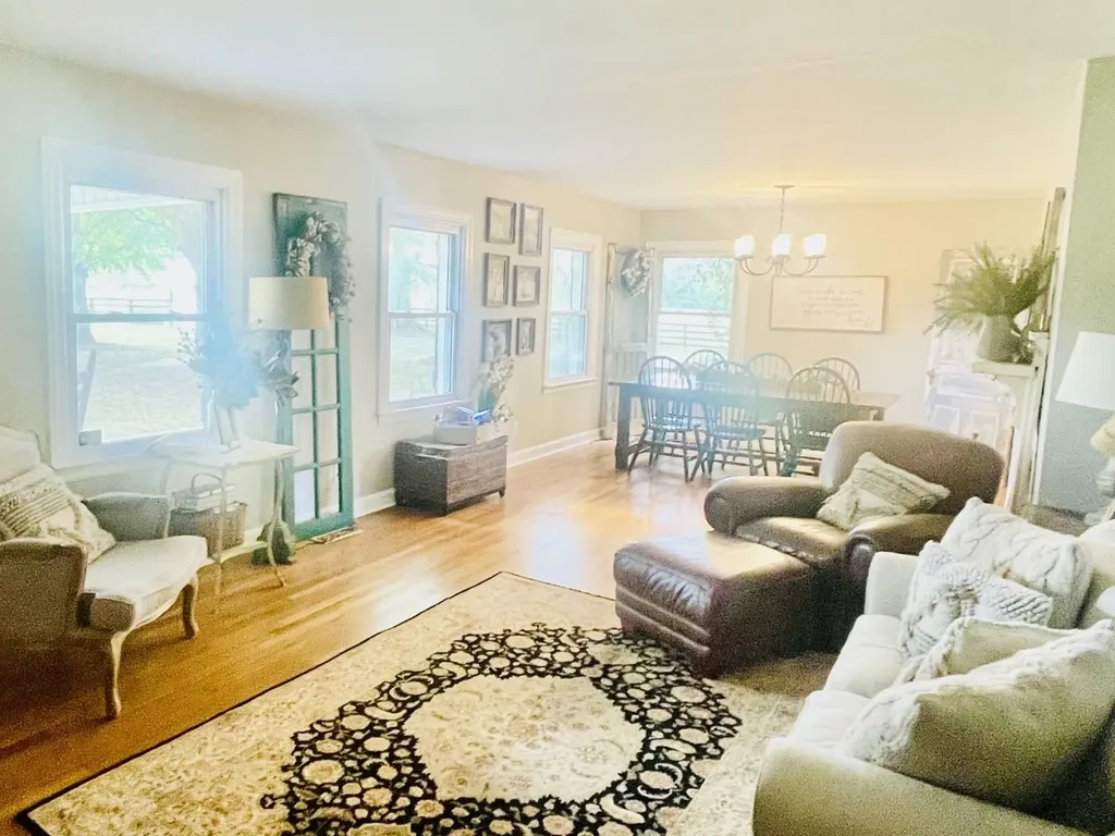 1836 Rock Springs Midland Road Christiana TN 37037