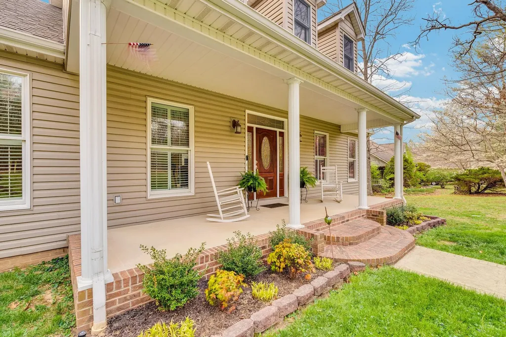 9019 Cherokee Trail Crossville TN 38572