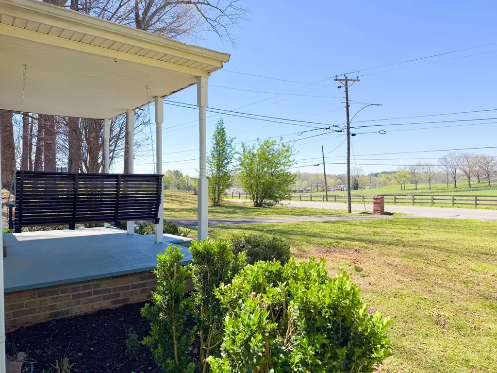 1702 Buffalo Road Lawrenceburg TN 38464